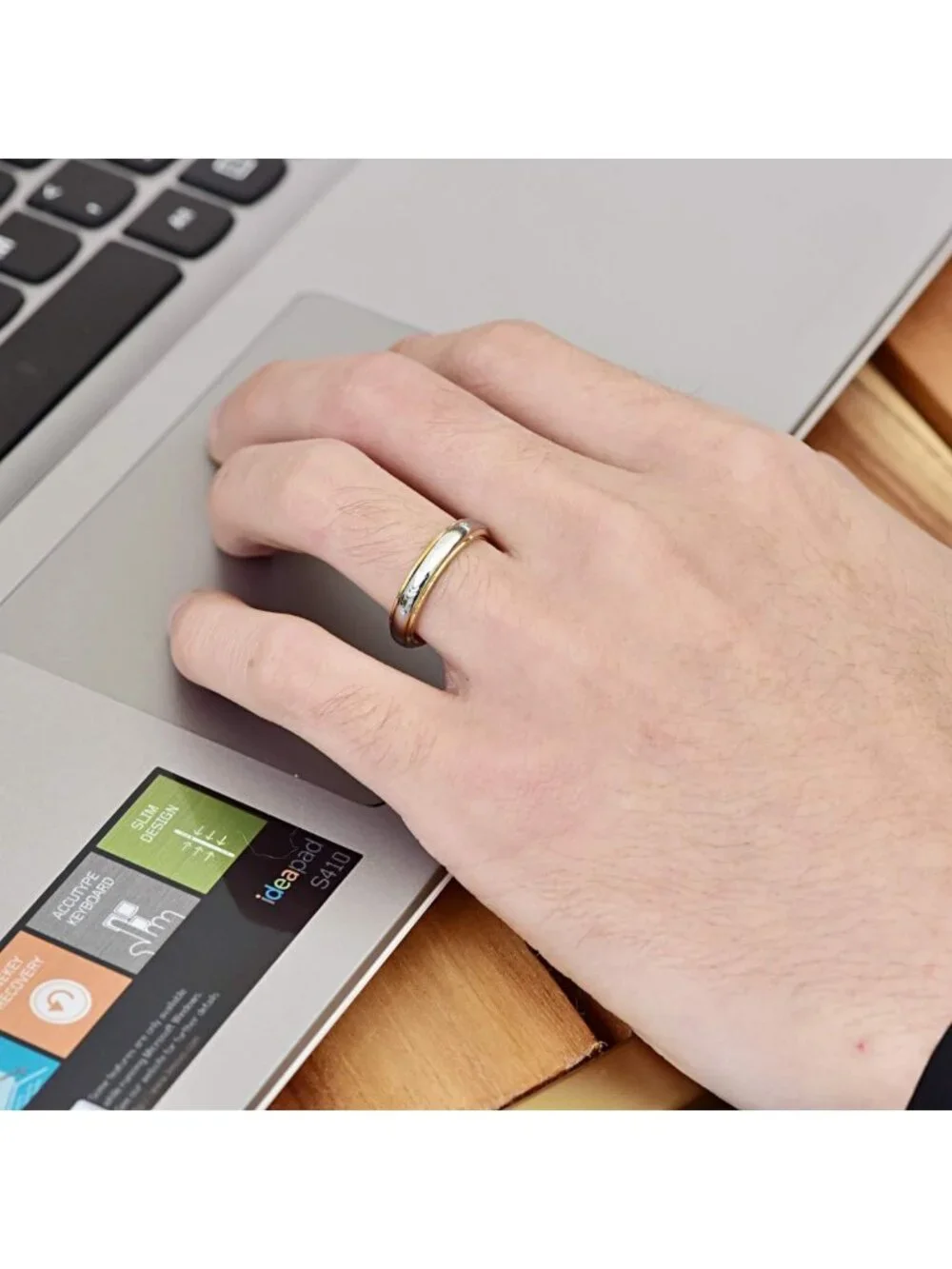 Stylish Tungsten Carbide Wedding Band Ring for Men & Women - Comfort Fit